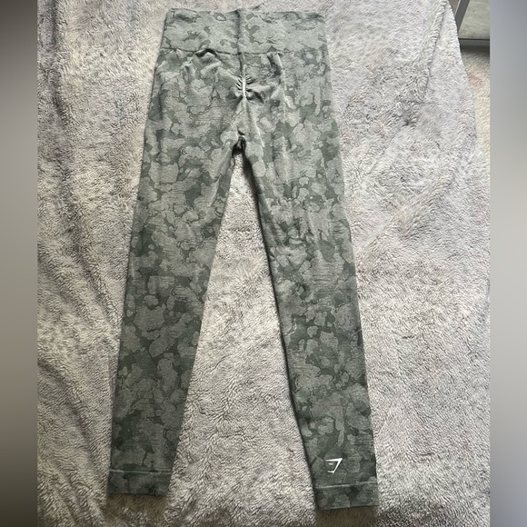 Gymshark Adapt Leggings- Green Animal Print - Picture 3 of 5